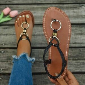 Black with silver accent o ring Women's Sandals